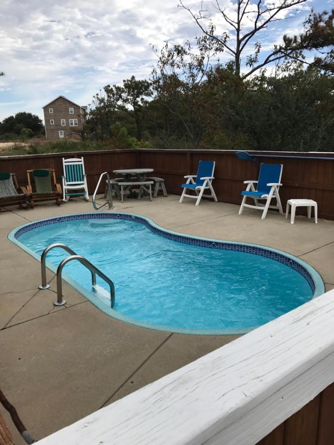 Pet-Friendly Coastal Retreat with Pool and Fireplace Nags Head Exterior photo